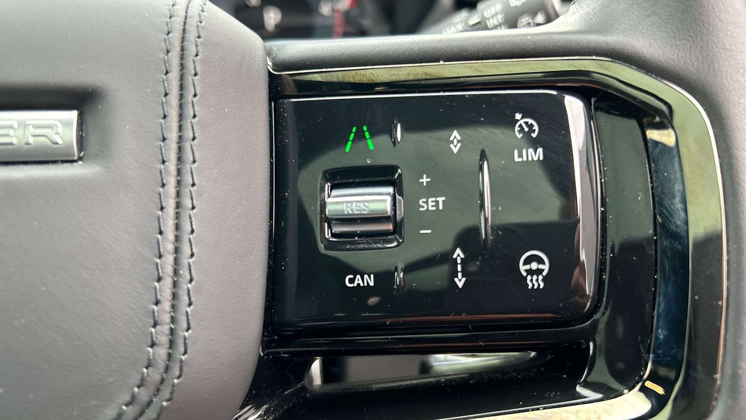 Used Land Rover Range Rover Velar 2024 for sale - 77308386: Photo 35