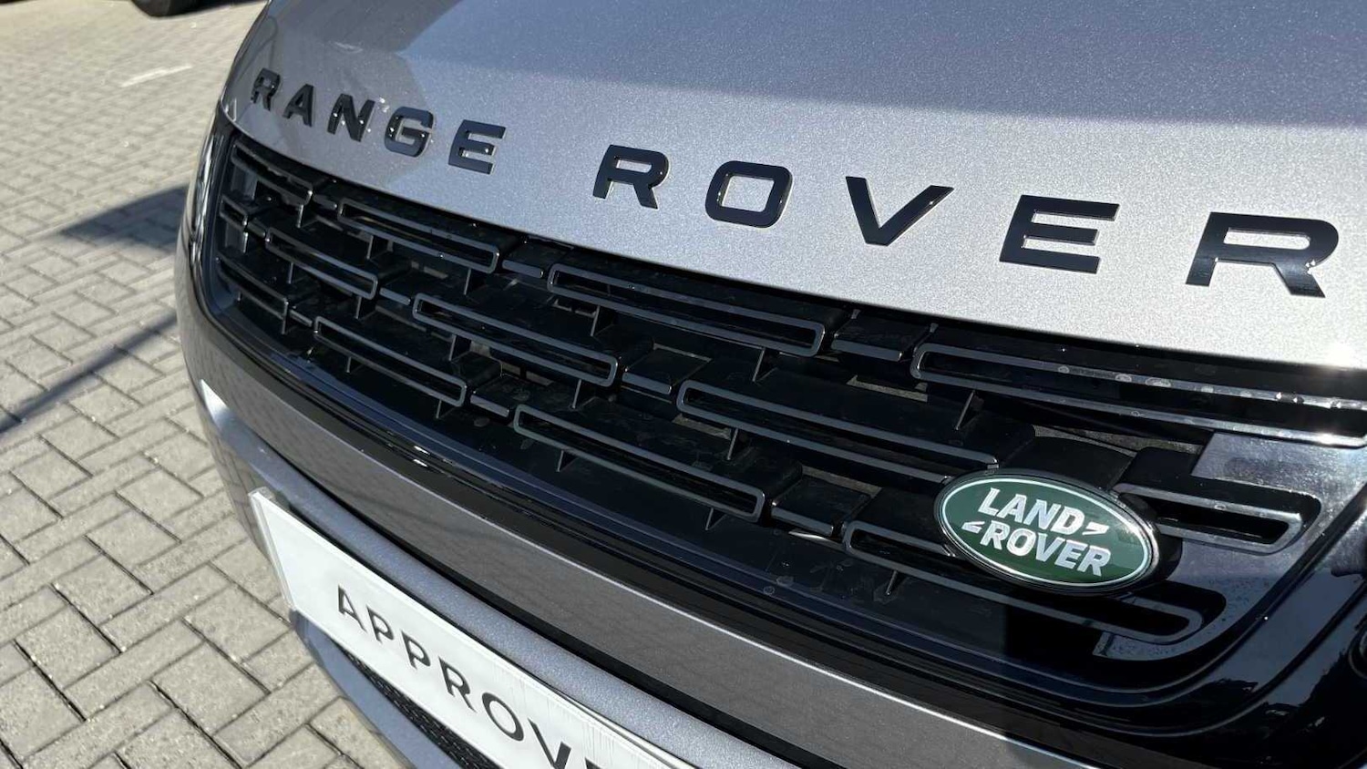 Used Land Rover Range Rover Evoque 2024 for sale - 76460309: Photo 32