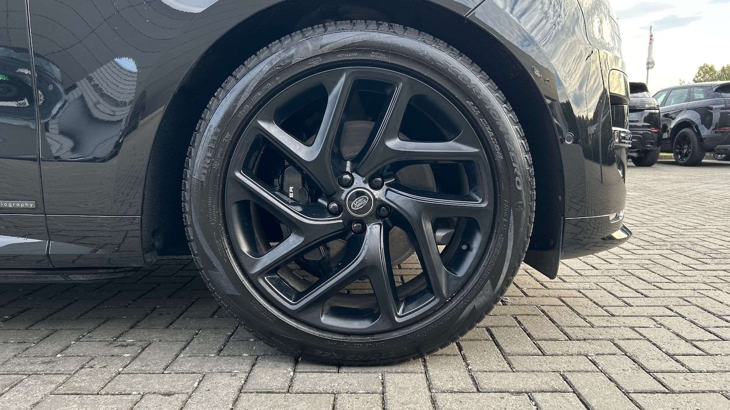 Used Land Rover Range Rover Sport 2024 for sale - 76460073: Photo 8