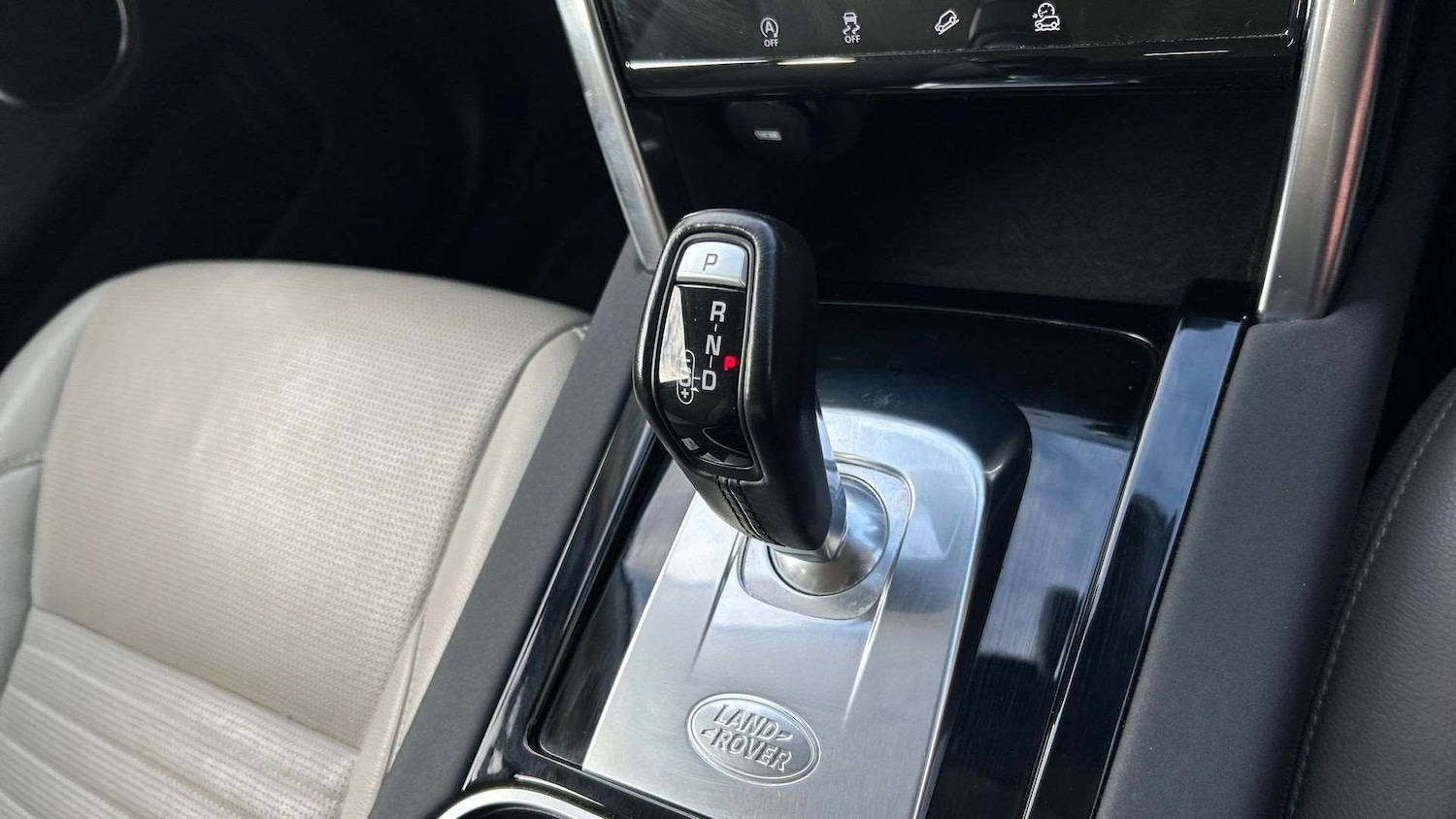 Used Land Rover Discovery Sport 2020 for sale - 78119224: Photo 13