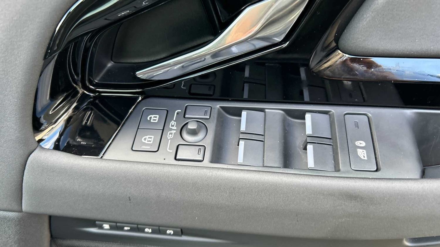 Used Land Rover Range Rover Evoque 2025 for sale - 76460573: Photo 25