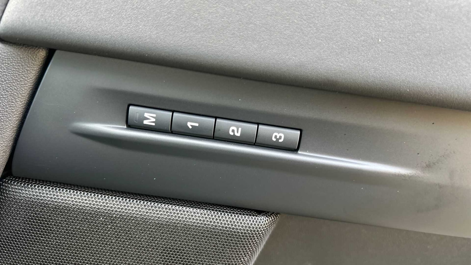 Used Land Rover Range Rover Evoque 2025 for sale - 76460573: Photo 32