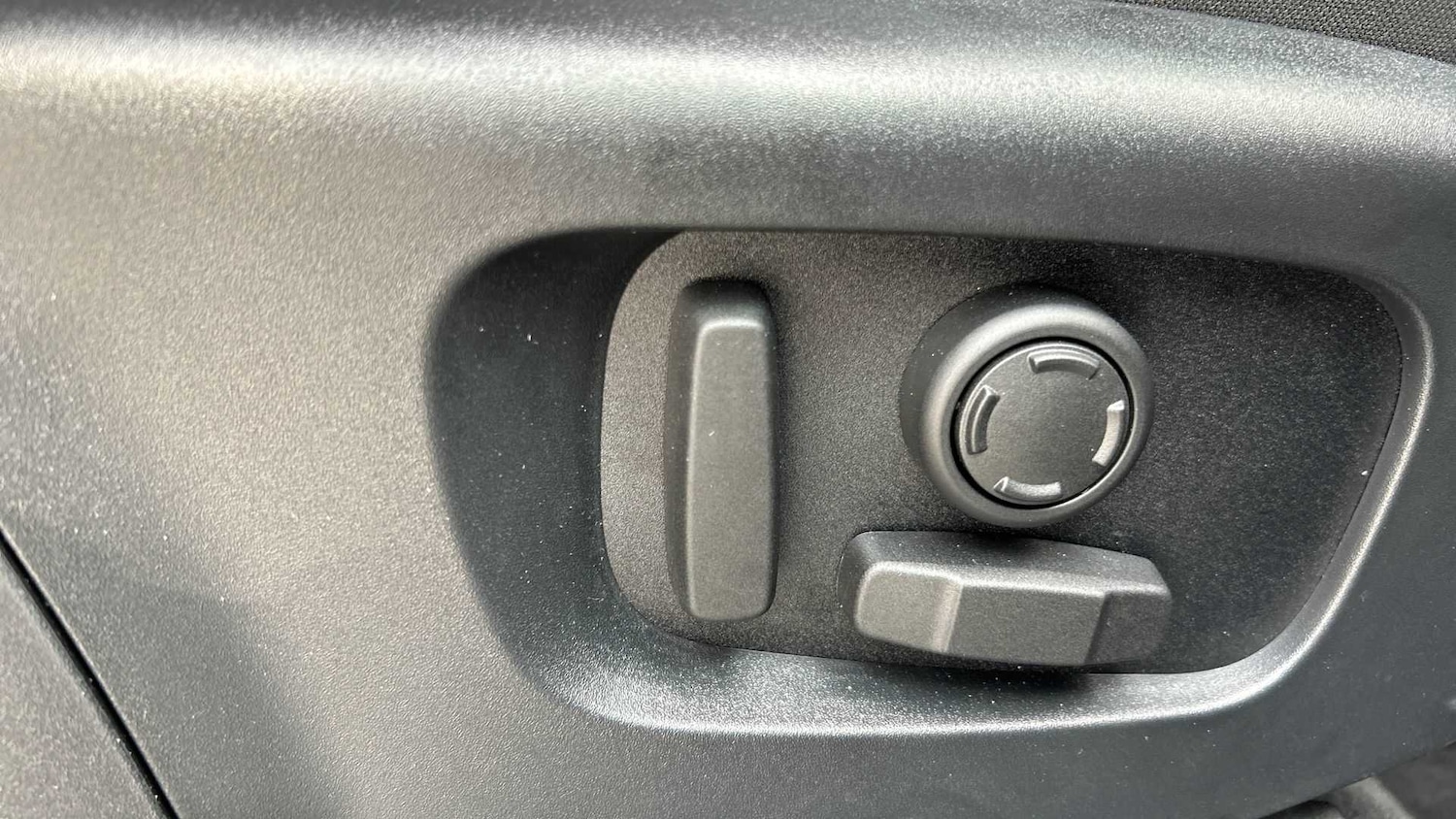 Used Land Rover Range Rover Evoque 2025 for sale - 76460573: Photo 34