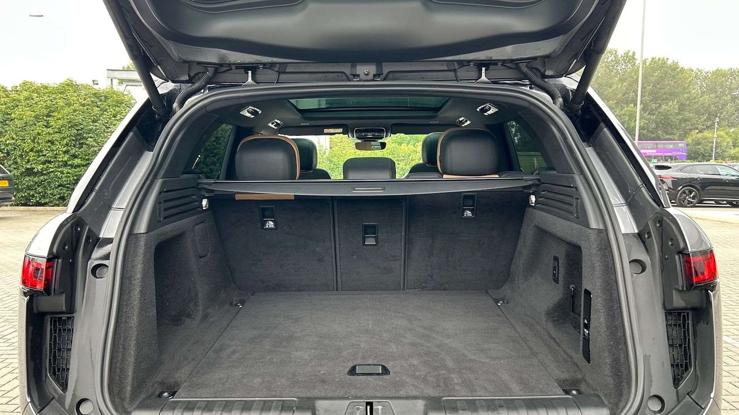 Used Land Rover Range Rover Sport 2023 for sale - 76460198: Photo 10