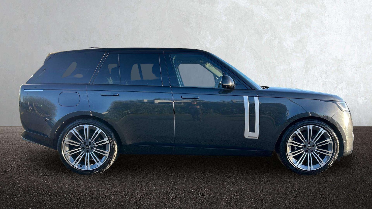 Used Land Rover Range Rover 2024 for sale - 76916002: Photo 5