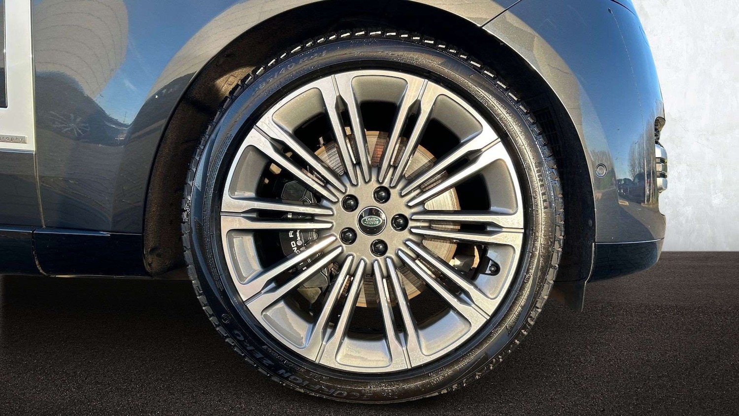 Used Land Rover Range Rover 2024 for sale - 76916002: Photo 8