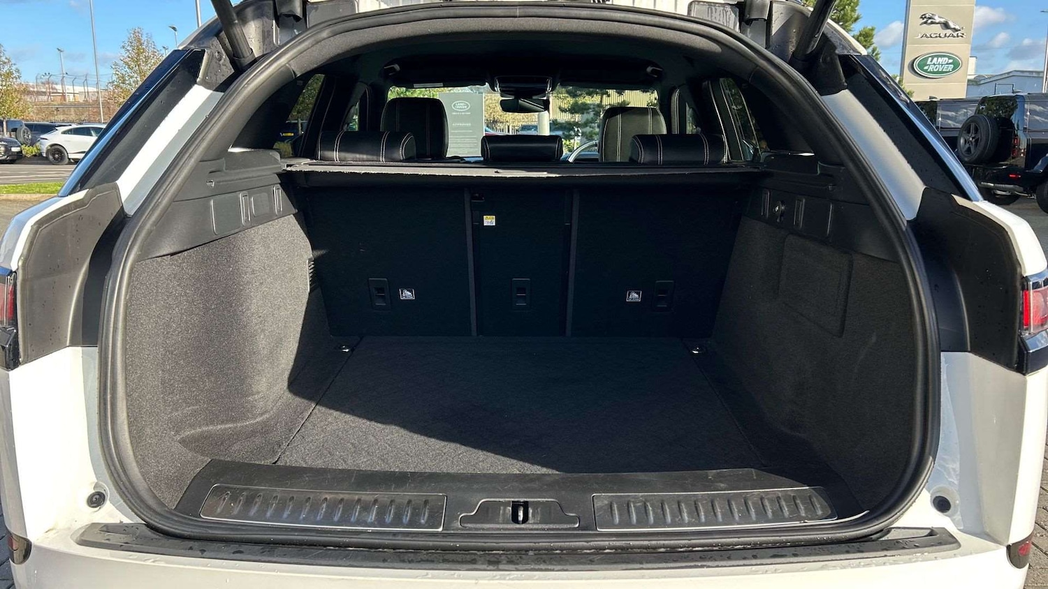 Used Land Rover Range Rover Velar 2020 for sale - 76610625: Photo 10