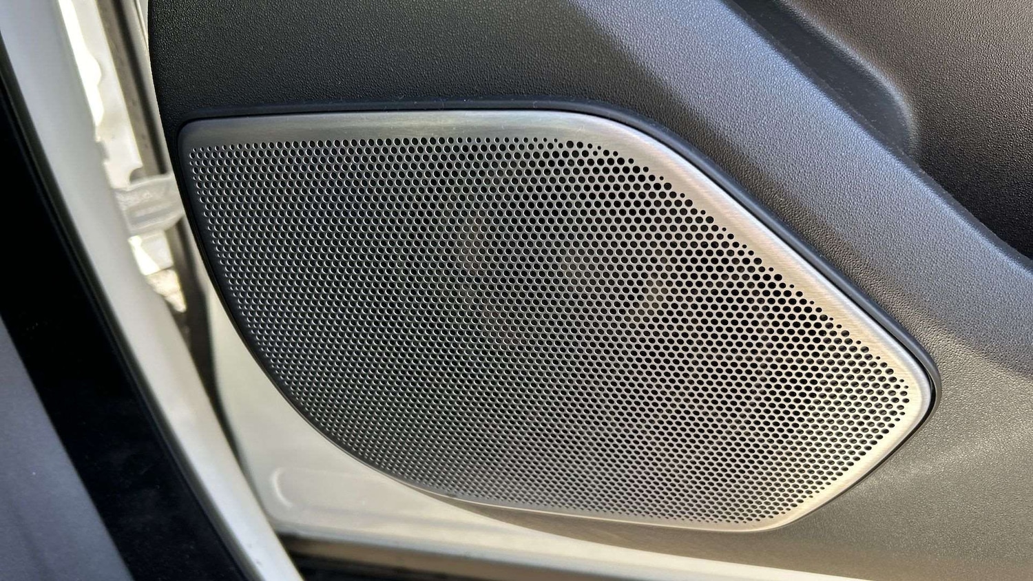 Used Land Rover Range Rover Velar 2020 for sale - 76610625: Photo 31