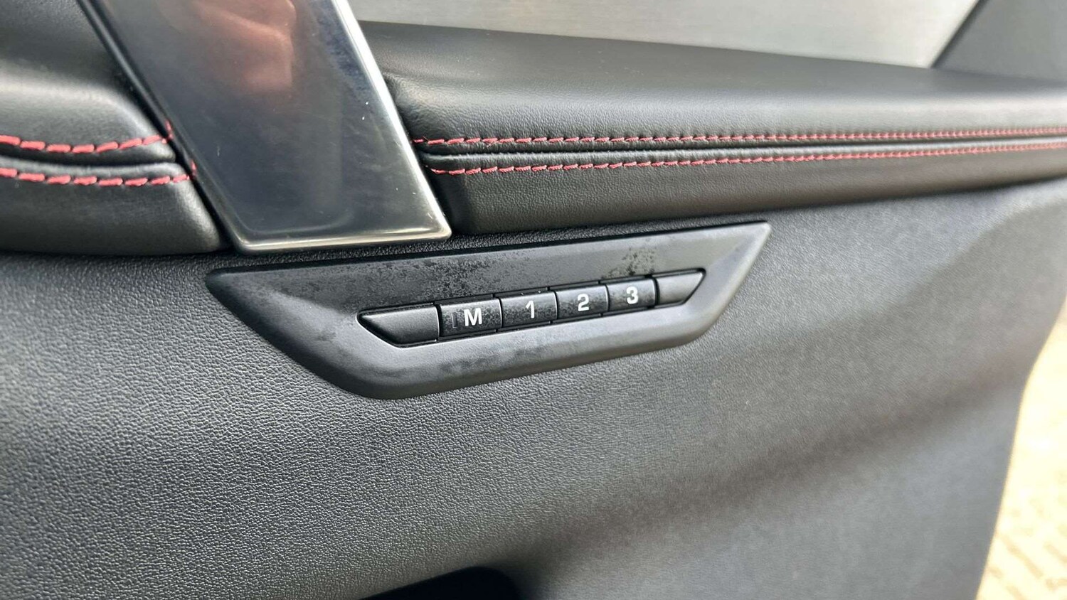 Used Land Rover Discovery Sport 2023 for sale - 77827555: Photo 32