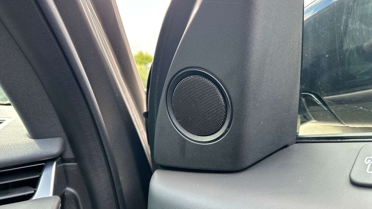 Used Land Rover Discovery Sport 2023 for sale - 77827555: Photo 33