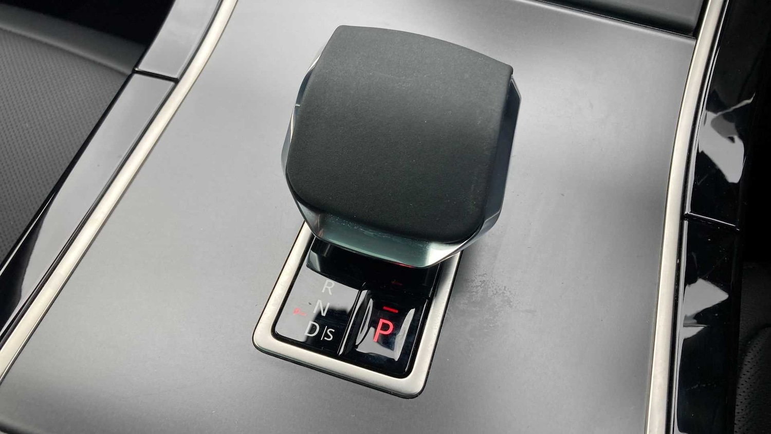 Used Land Rover Range Rover Evoque 2025 for sale - 77257461: Photo 13