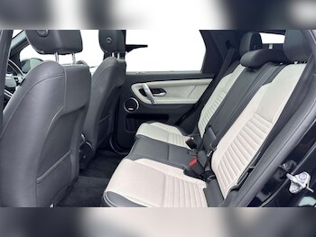 Used Land Rover Discovery Sport 2022 for sale - 78576950: Photo