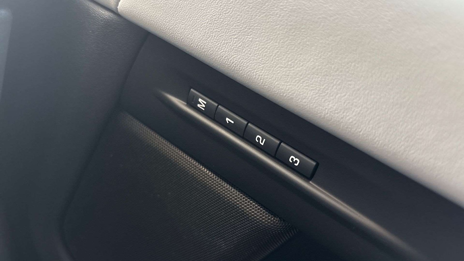 Used Land Rover Range Rover Evoque 2025 for sale - 77787193: Photo 23