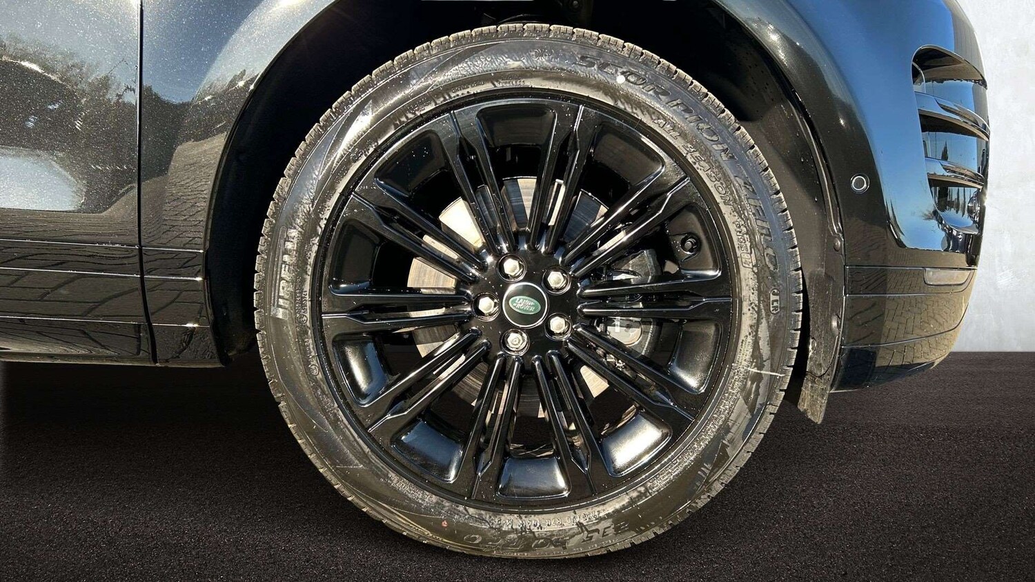 Used Land Rover Range Rover Evoque 2025 for sale - 77577215: Photo 8