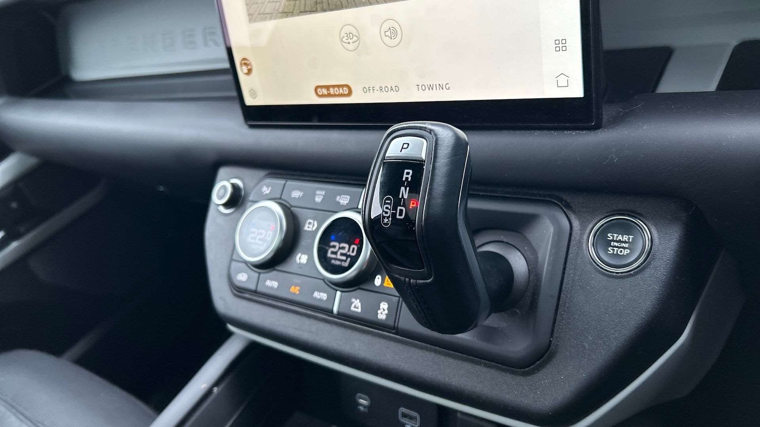 Used Land Rover Defender 2022 for sale - 77333947: Photo 13