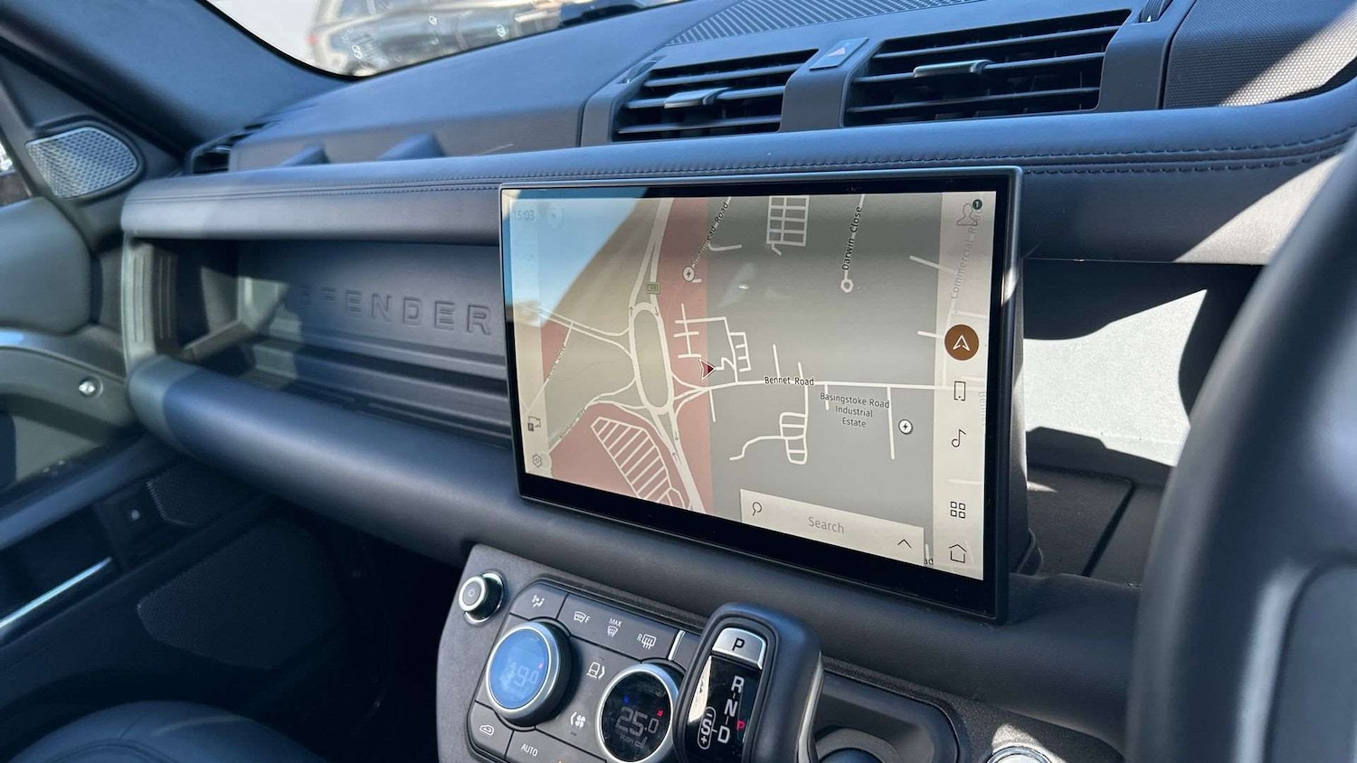 Used Land Rover Defender 2024 for sale - 76460362: Photo 11