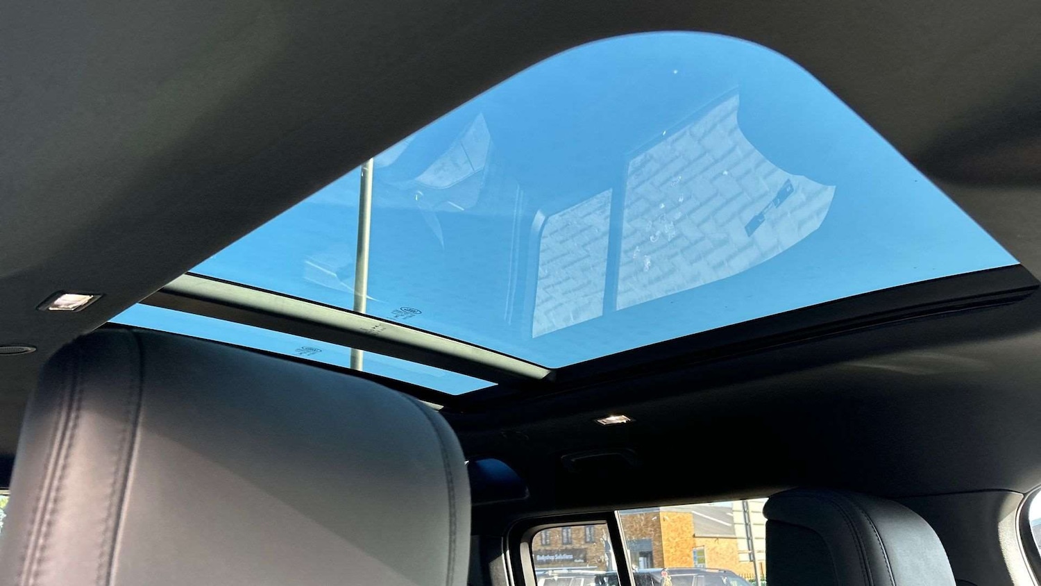 Used Land Rover Defender 2024 for sale - 76460362: Photo 21