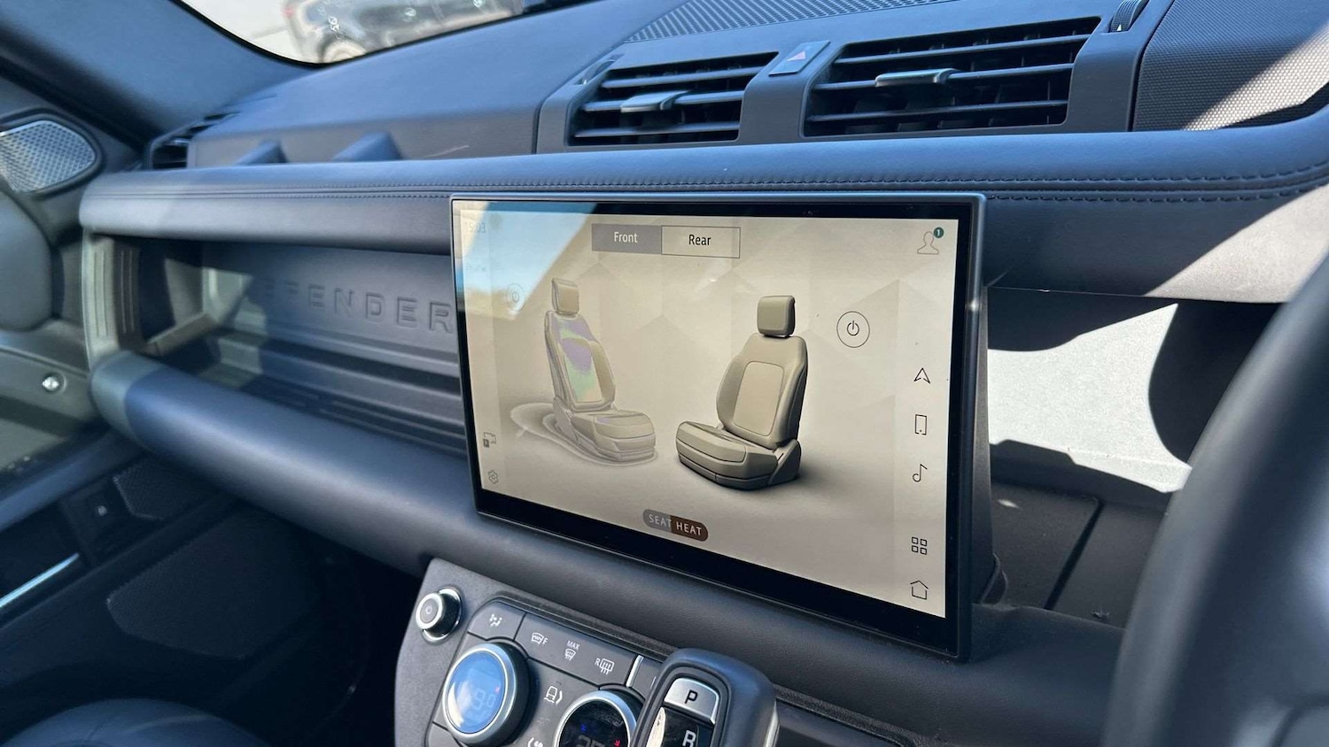 Used Land Rover Defender 2024 for sale - 76460362: Photo 22