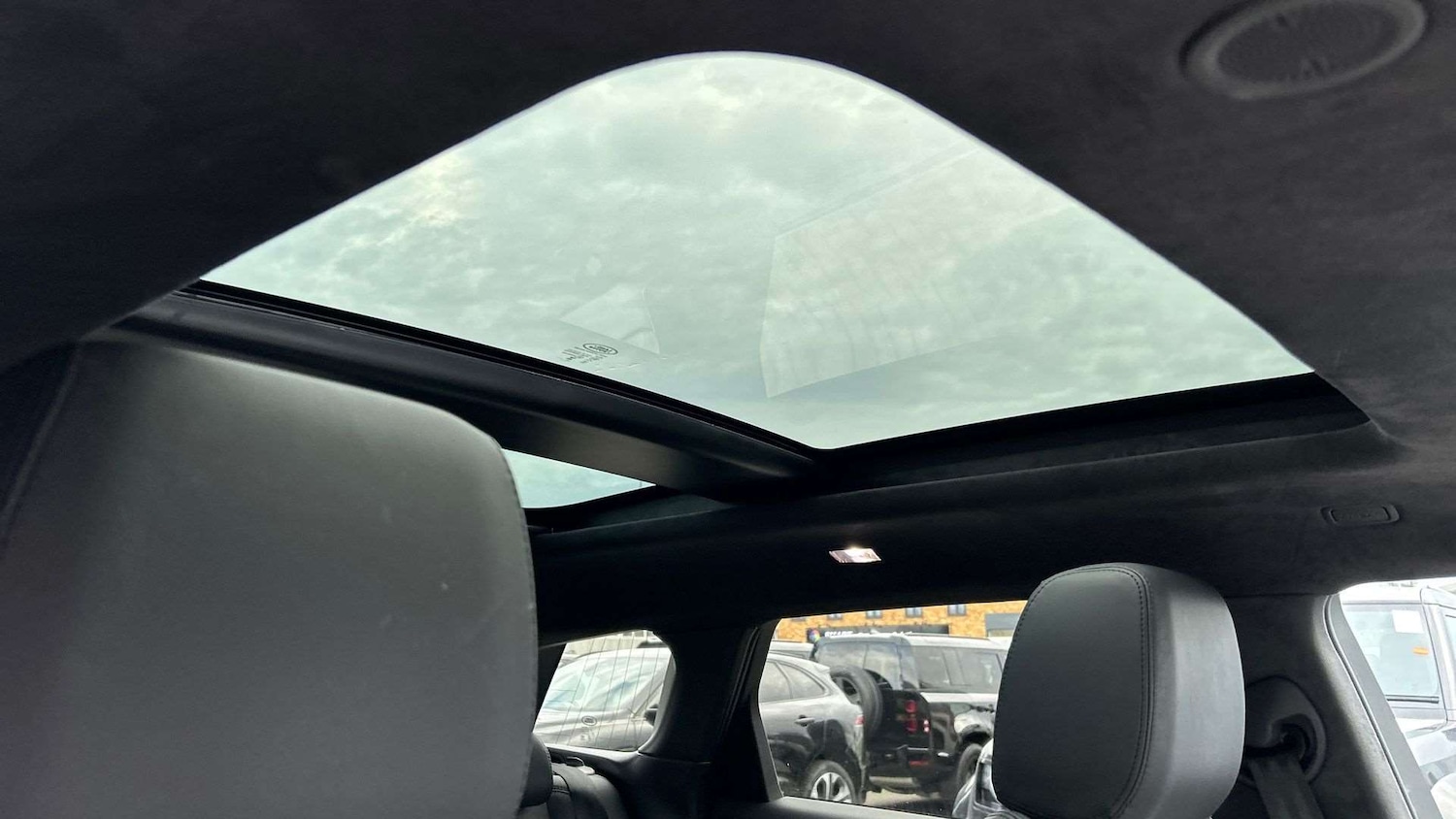 Used Land Rover Range Rover Evoque 2024 for sale - 76488191: Photo 21