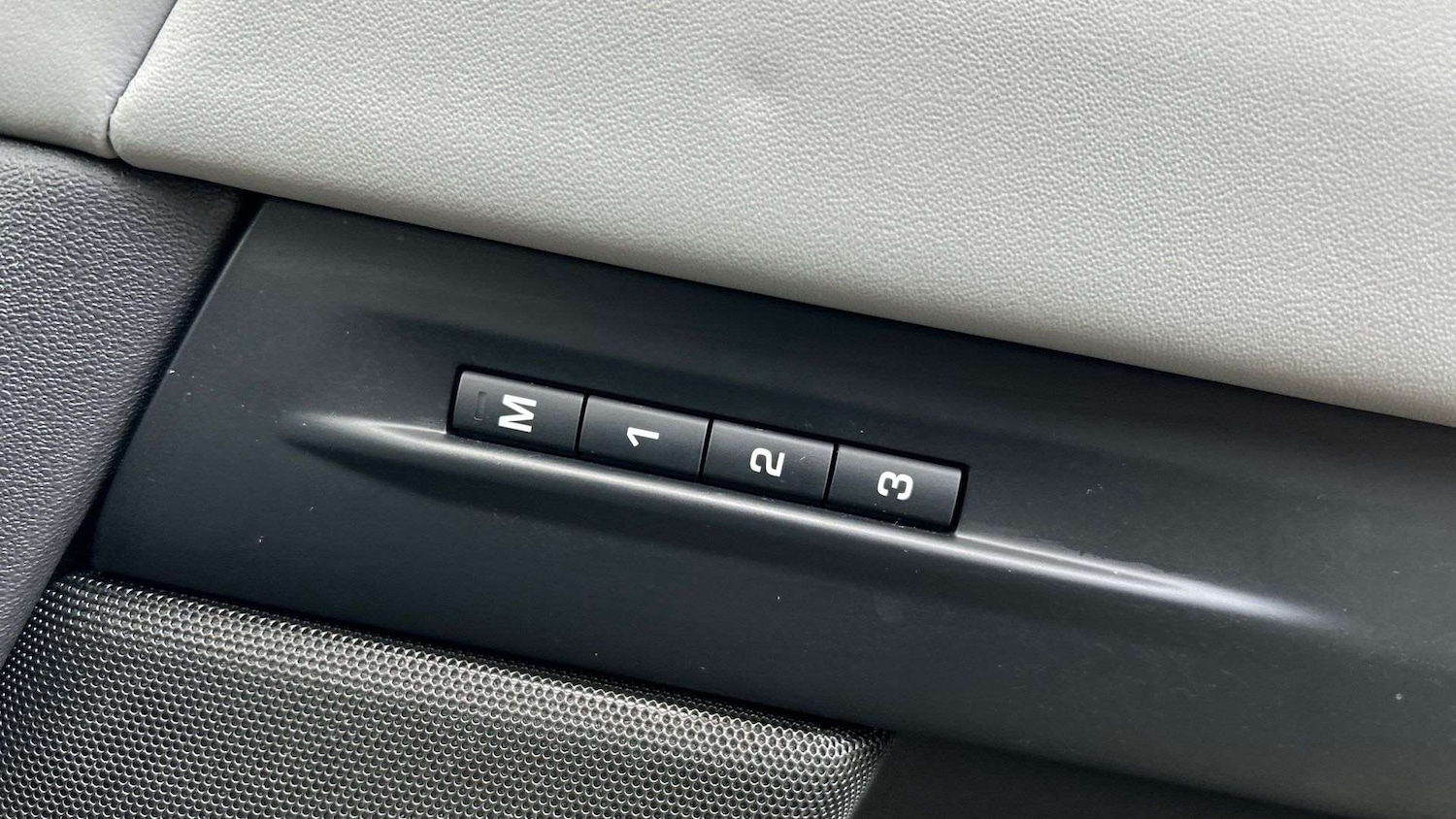 Used Land Rover Range Rover Evoque 2024 for sale - 76488191: Photo 32