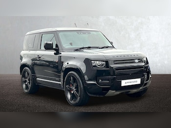 Used Land Rover Defender 2023 for sale - 76460087: Photo