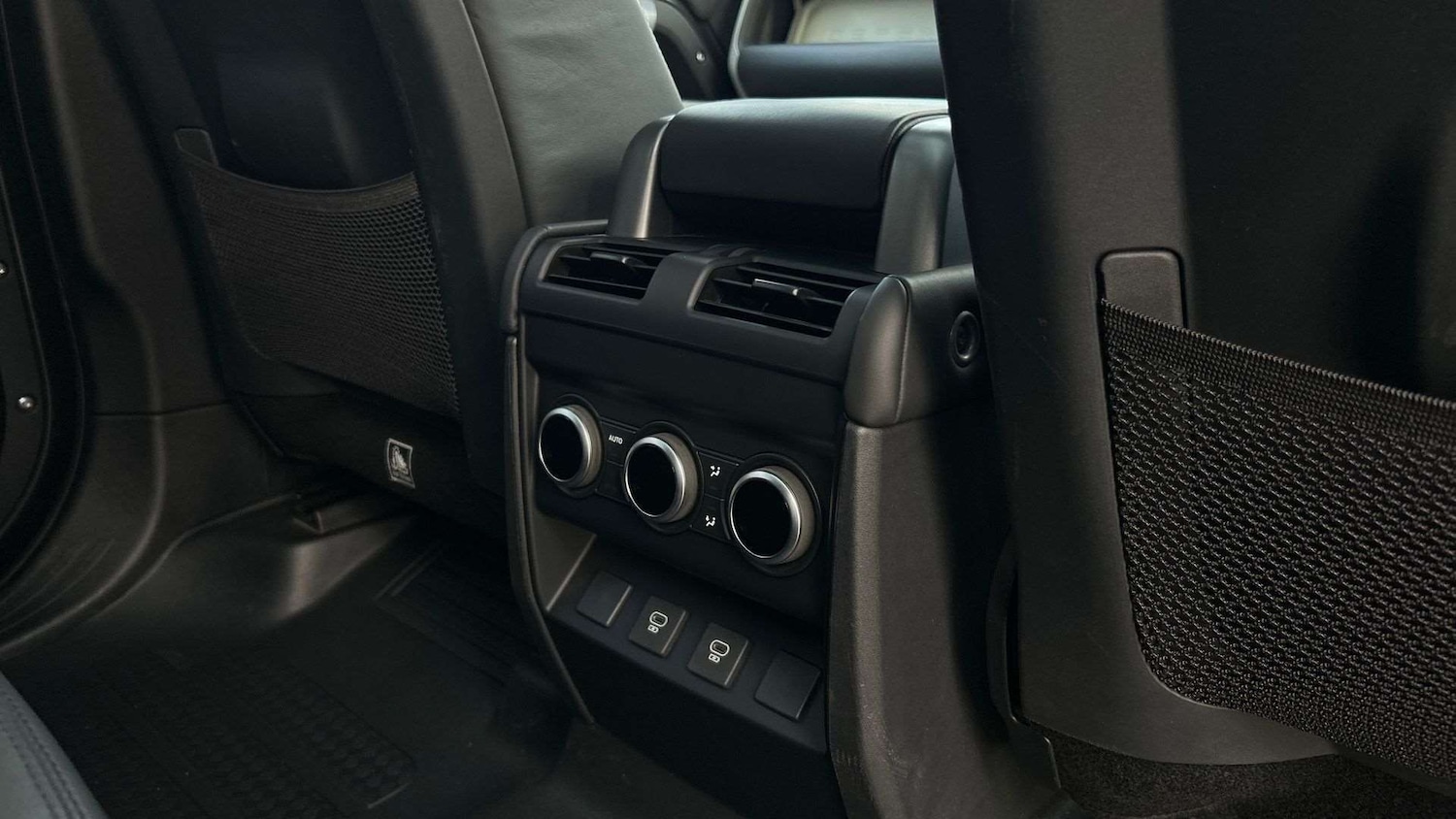 Used Land Rover Defender 2024 for sale - 76475922: Photo 18