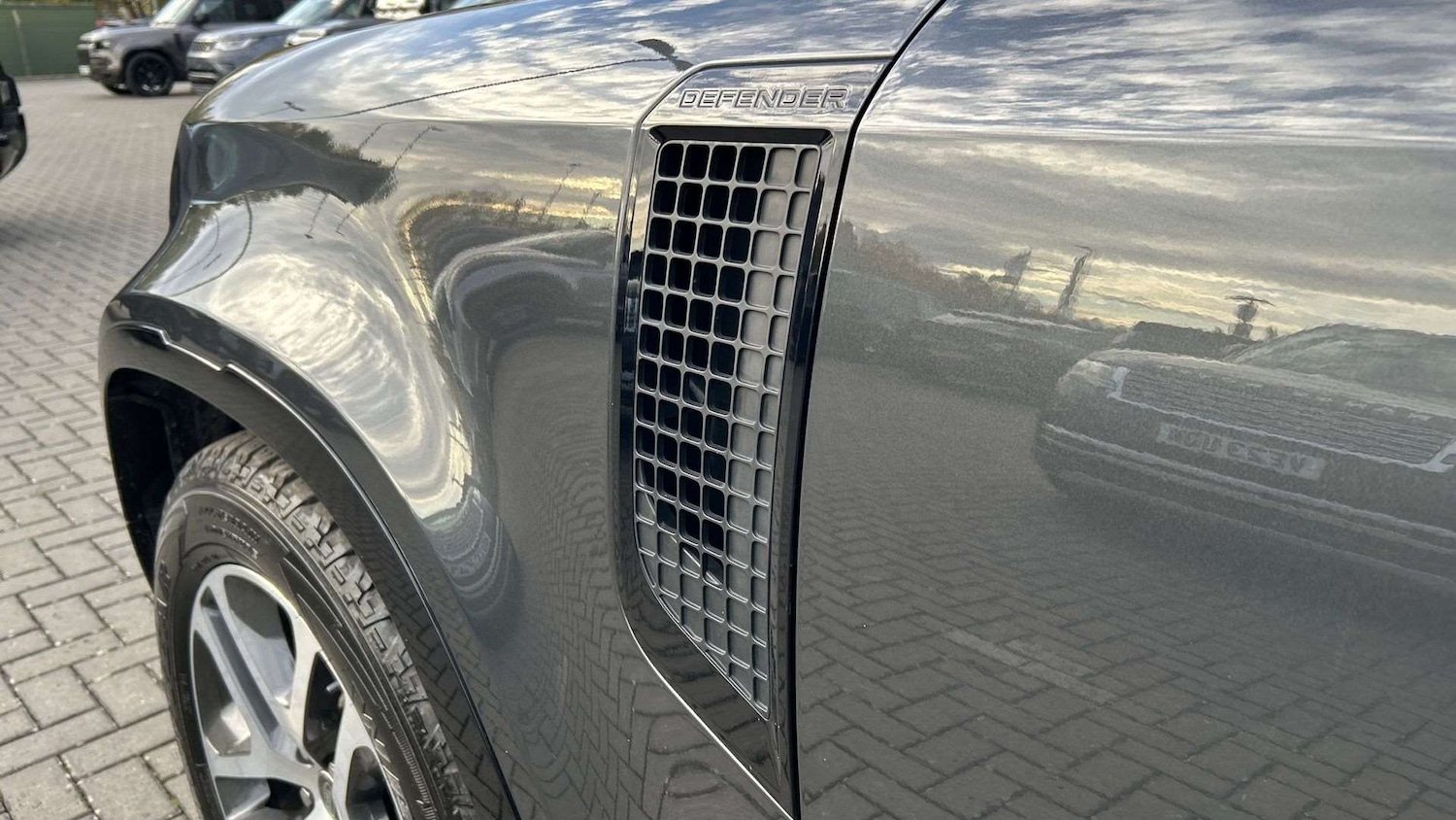 Used Land Rover Defender 2024 for sale - 76475922: Photo 20