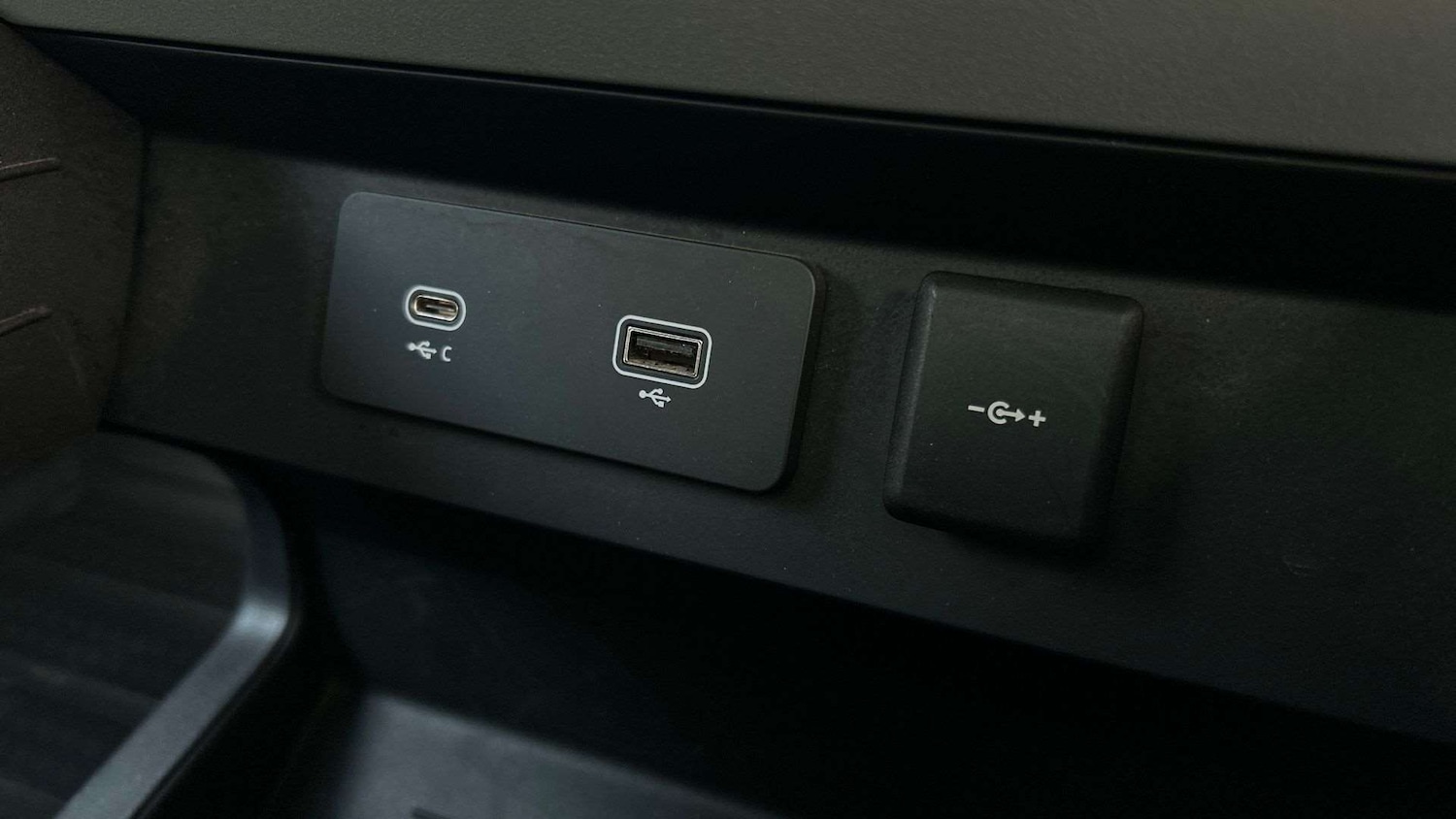 Used Land Rover Defender 2024 for sale - 76475922: Photo 34