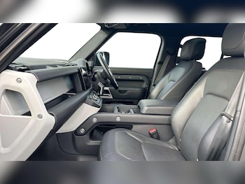Used Land Rover Defender 2024 for sale - 76475922: Photo