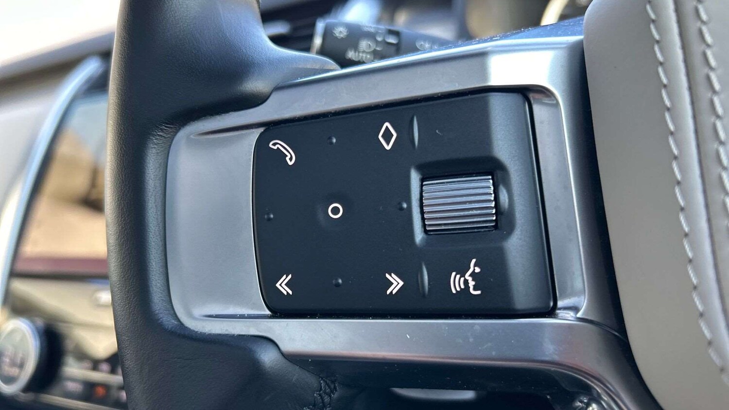 Used Land Rover Discovery 2023 for sale - 77972734: Photo 35