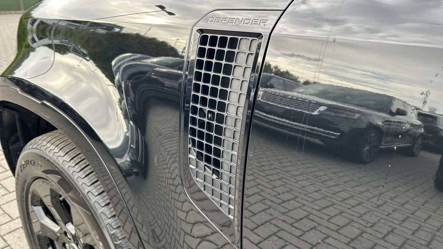 Used Land Rover Defender 2025 for sale - 77577267: Photo 20