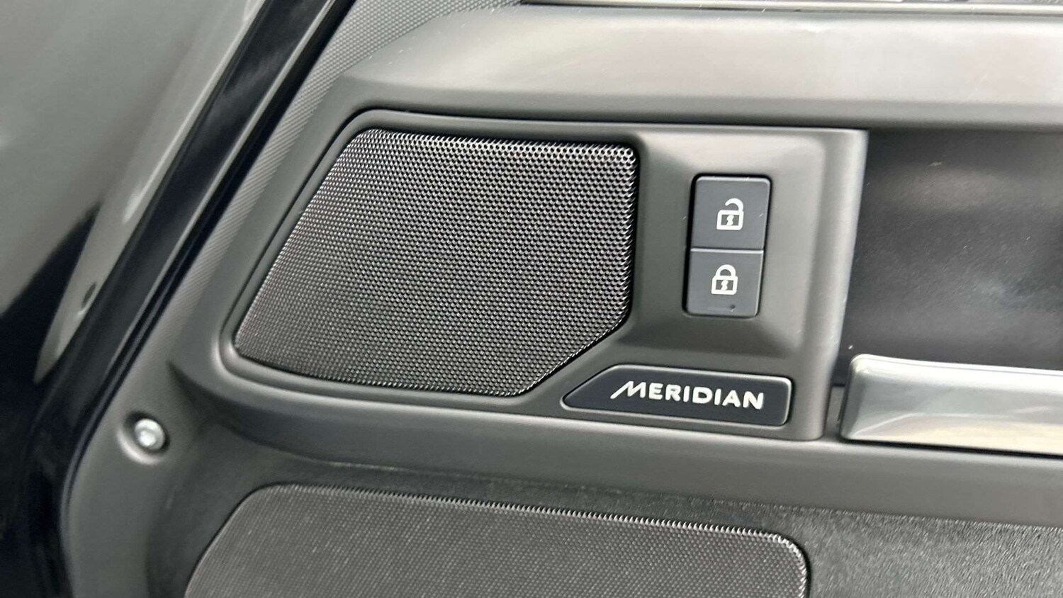 Used Land Rover Defender 2025 for sale - 77577267: Photo 24