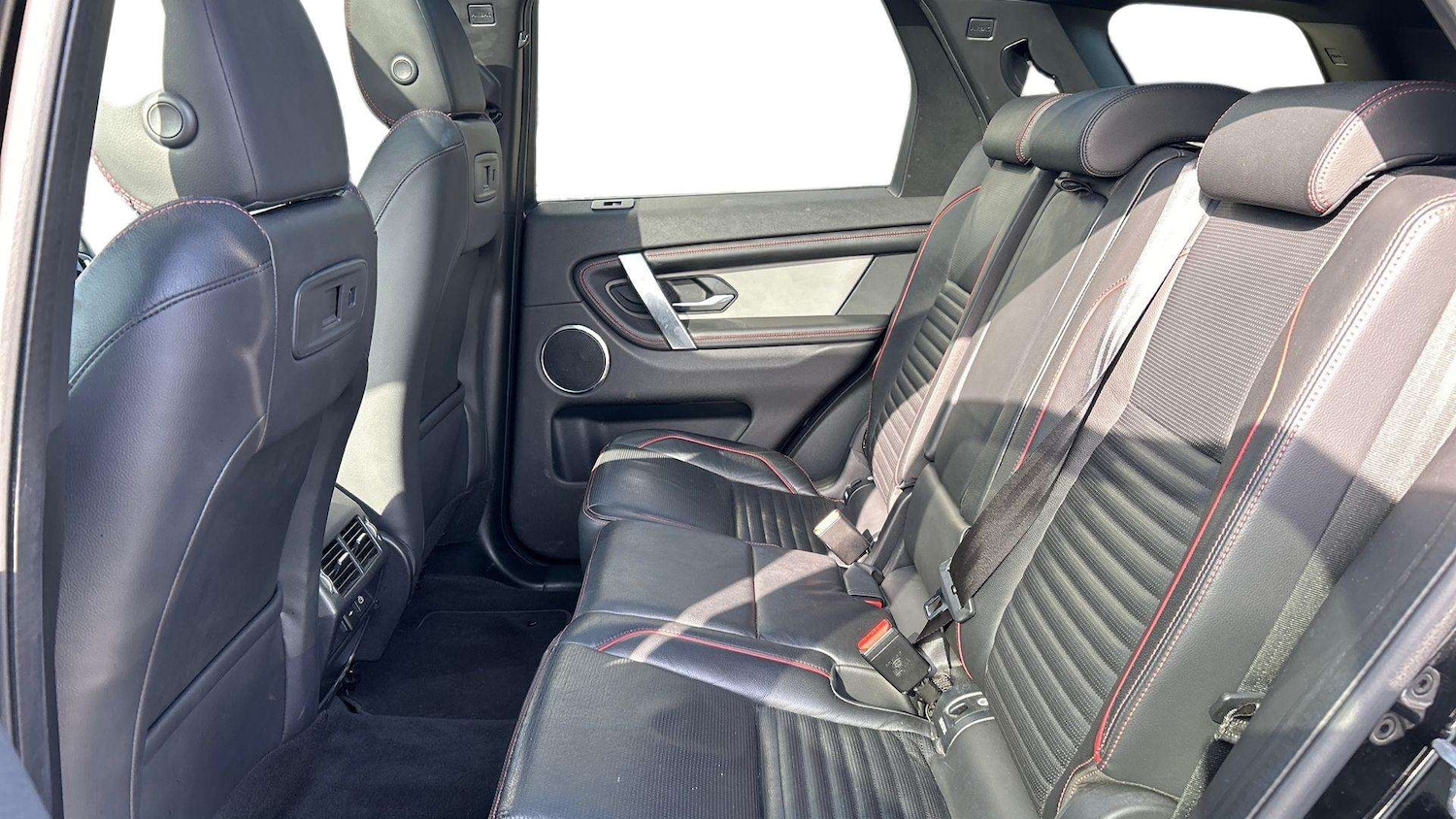 Used Land Rover Discovery Sport 2022 for sale - 77674657: Photo 4