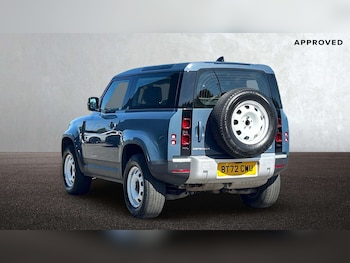 Used Land Rover Defender 2022 for sale - 79095999: Photo