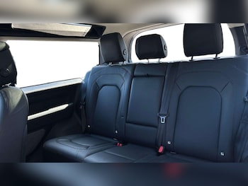 Used Land Rover Defender 2022 for sale - 79095999: Photo