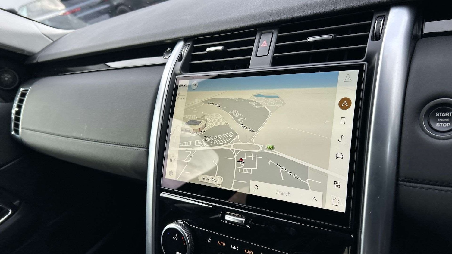 Used Land Rover Discovery 2023 for sale - 76460168: Photo 11