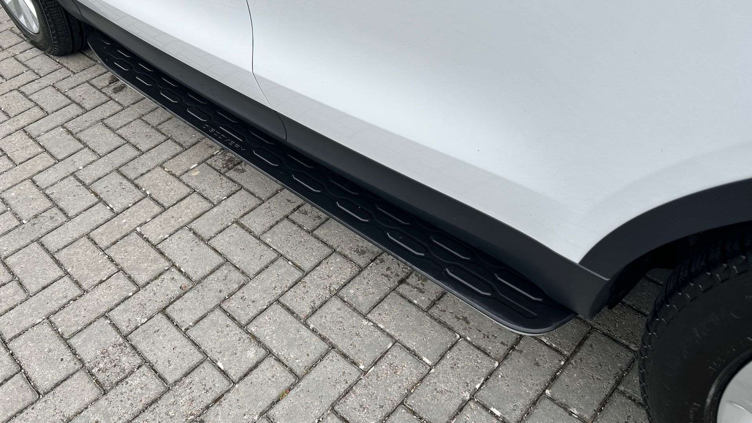 Used Land Rover Discovery 2023 for sale - 76460168: Photo 30