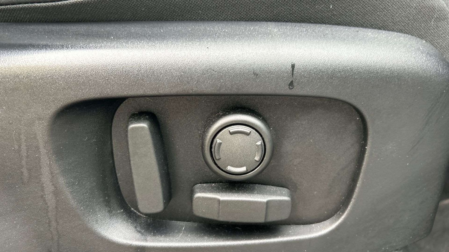 Used Land Rover Discovery 2023 for sale - 76460168: Photo 32