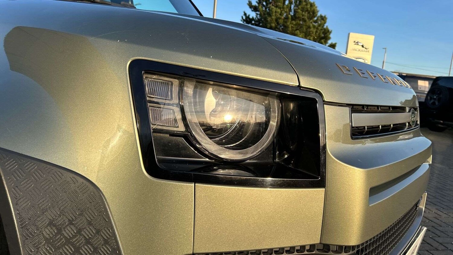 Used Land Rover Defender 2022 for sale - 77361281: Photo 17