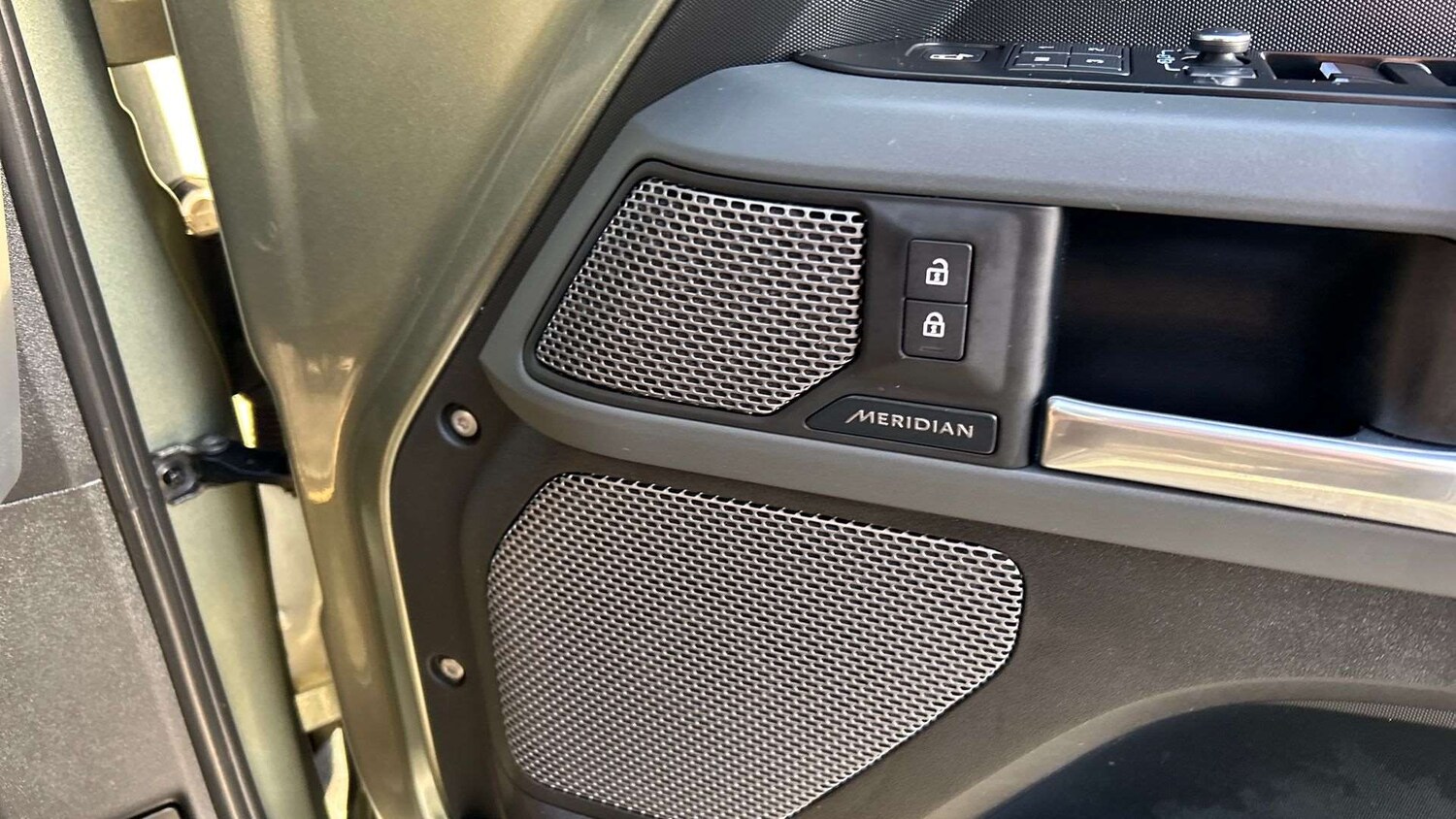 Used Land Rover Defender 2022 for sale - 77361281: Photo 24