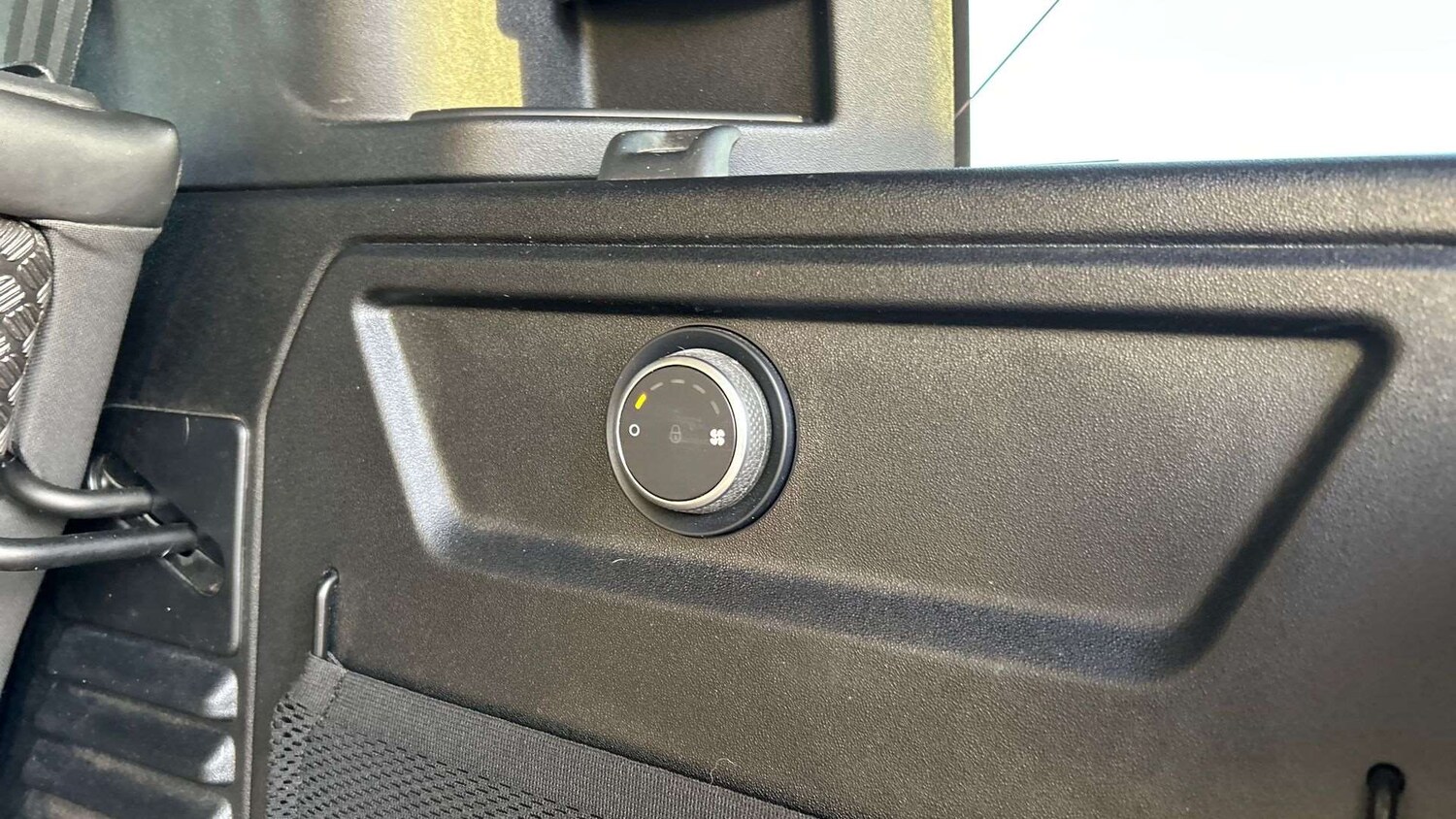 Used Land Rover Defender 2022 for sale - 77361281: Photo 27