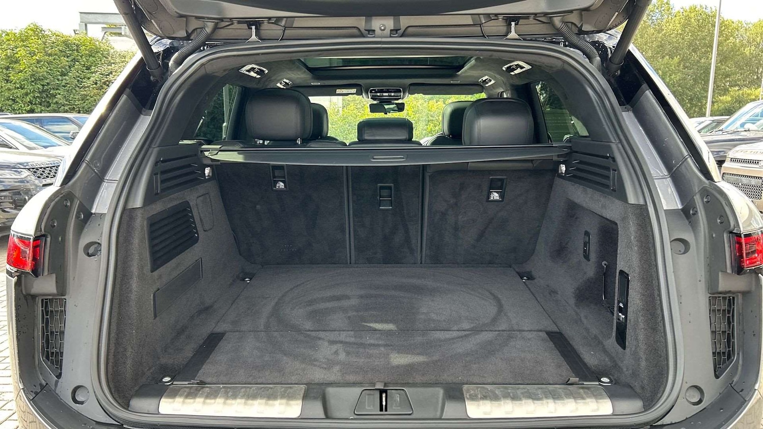 Used Land Rover Range Rover Sport 2023 for sale - 76460564: Photo 10