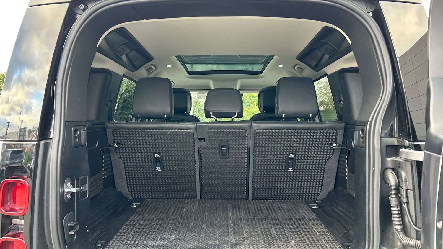 Used Land Rover Defender for sale - 76705110: Photo 10