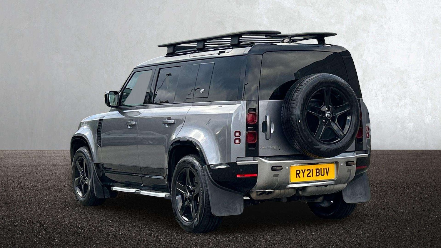 Used Land Rover Defender for sale - 76705110: Photo 2