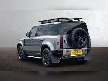 Used Land Rover Defender 2021 for sale - 76705110: Photo