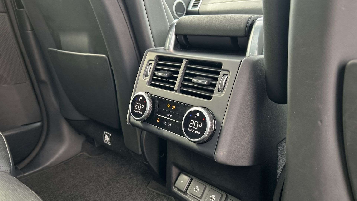 Used Land Rover Discovery 2024 for sale - 76460571: Photo 18