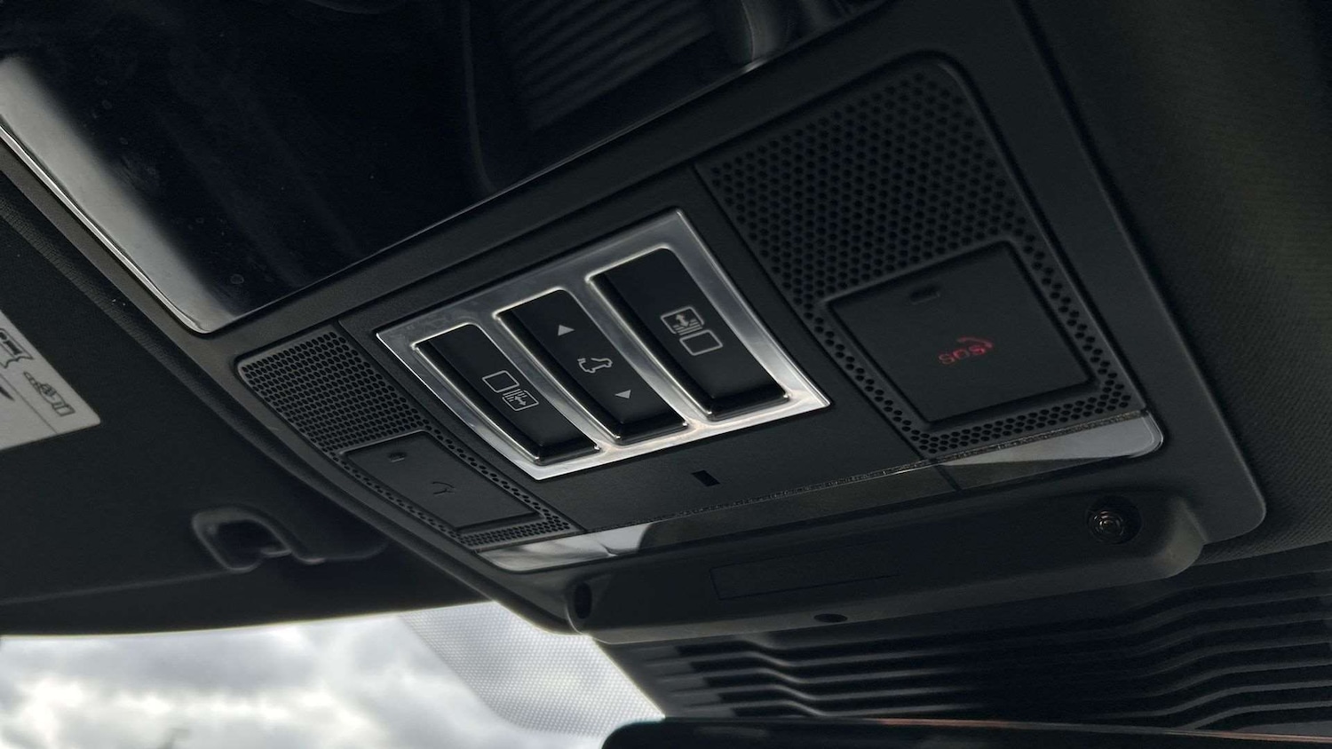 Used Land Rover Discovery 2024 for sale - 76460571: Photo 23