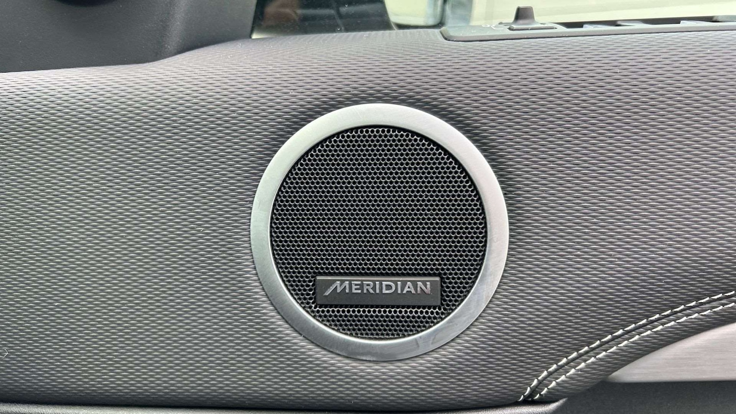 Used Land Rover Discovery 2024 for sale - 76460571: Photo 24