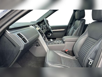 Used Land Rover Discovery 2024 for sale - 76460571: Photo