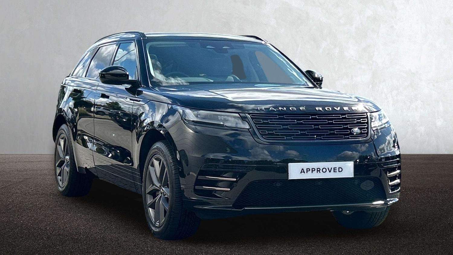 Used Land Rover Range Rover Velar 2025 for sale - 76460406: Photo 1